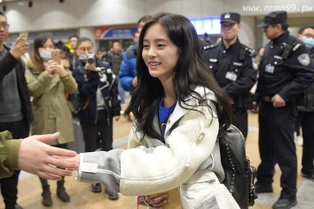 【催眠鞠婧祎和她妹妹】(图文)