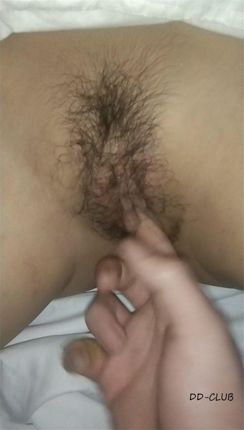 [原创投稿]DD-CLUB约出来的小妹子 身材苗条性感偷偷拍留几张看