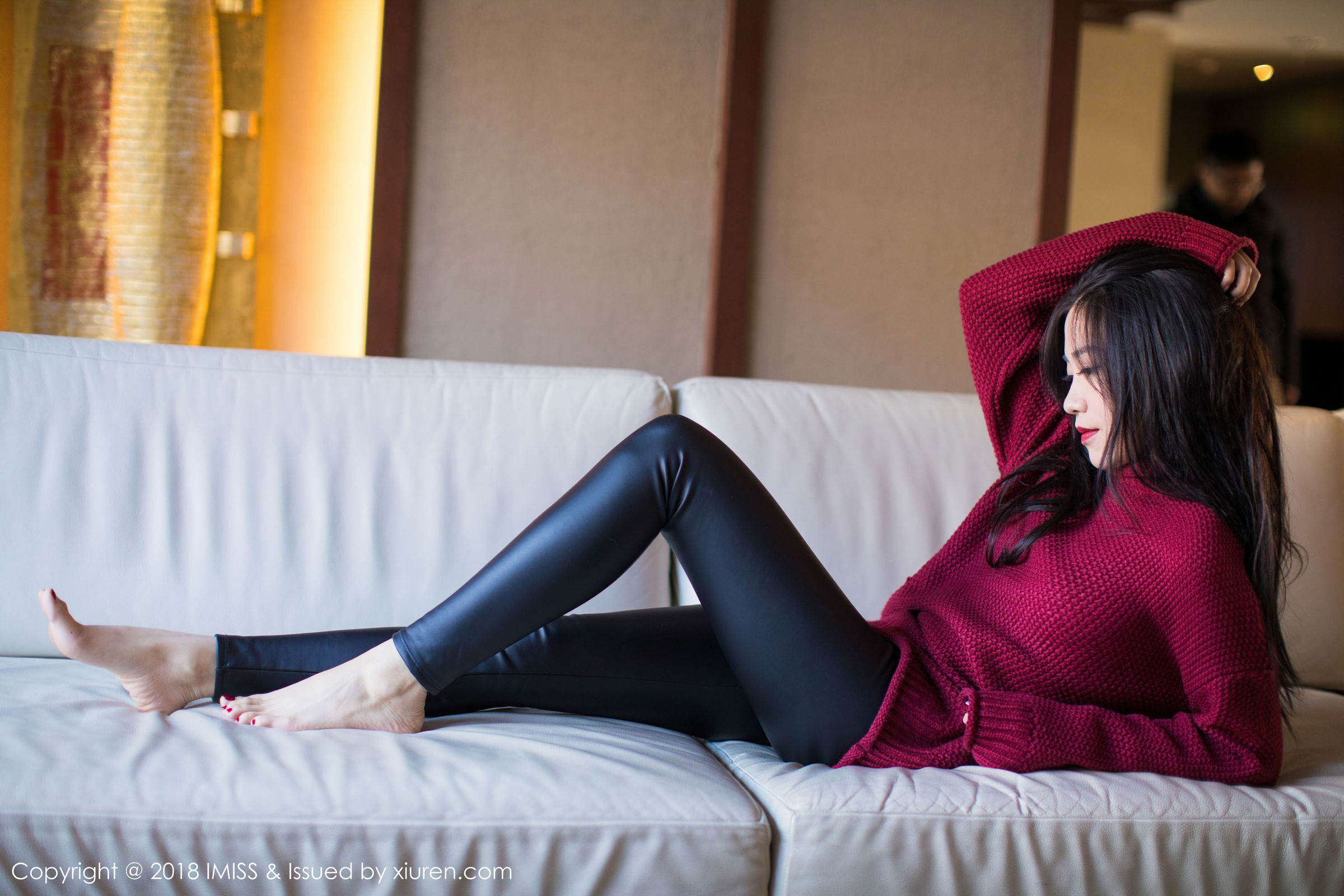 许诺Sabrina - 黑丝OL加紧身皮裤系列