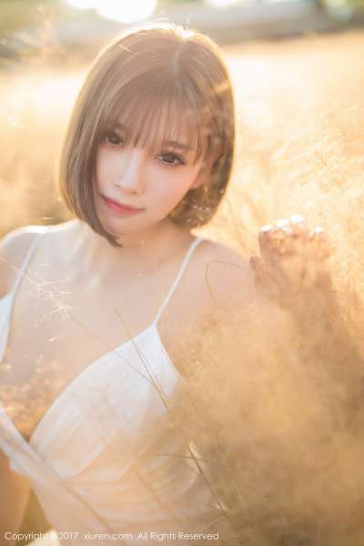 甜美女神@杨晨晨sugar性感室外写真