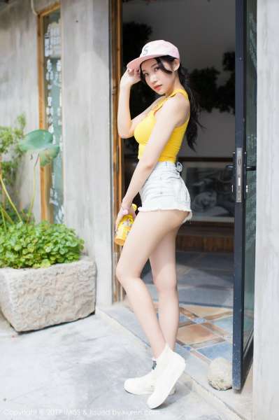 美女模特@小狐狸Sica 首套写真套图