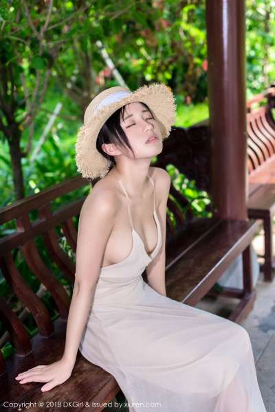 童颜美乳女神@苍井优香街拍