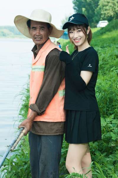 安娜Anna - 极品钓鱼丝足女神