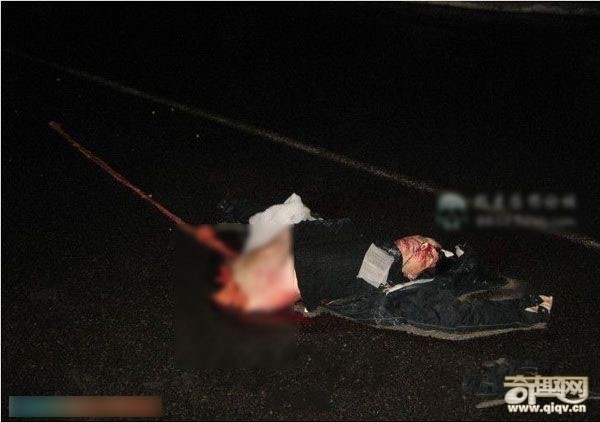 车祸导致3人分尸，玉丝美女袒露惨死