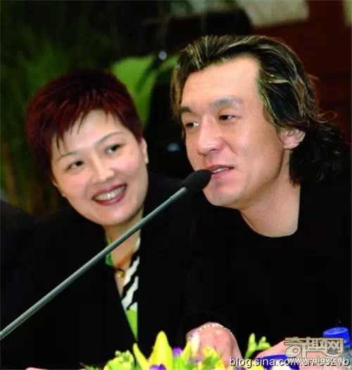 韩红的老公竟然是“她”? 我凌乱了！