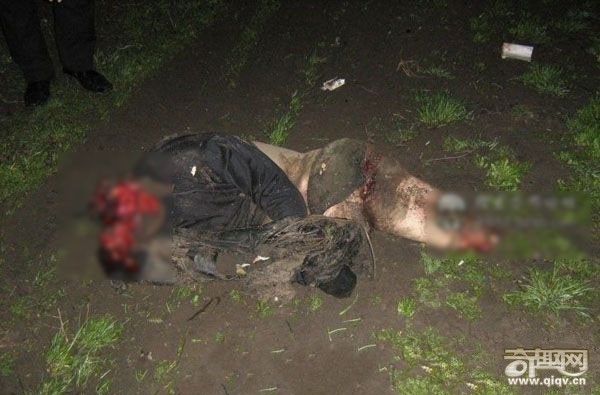 车祸导致3人分尸，玉丝美女袒露惨死