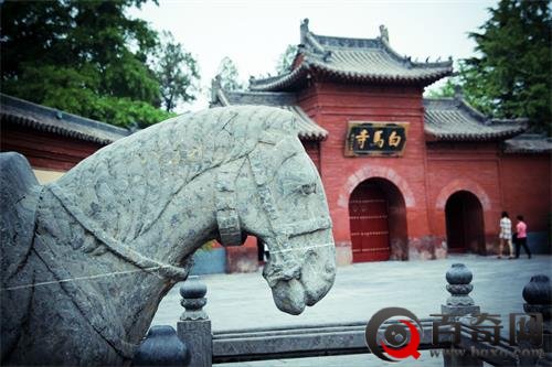 “寺”的含义是什么 最初是指中央的官府衙门
