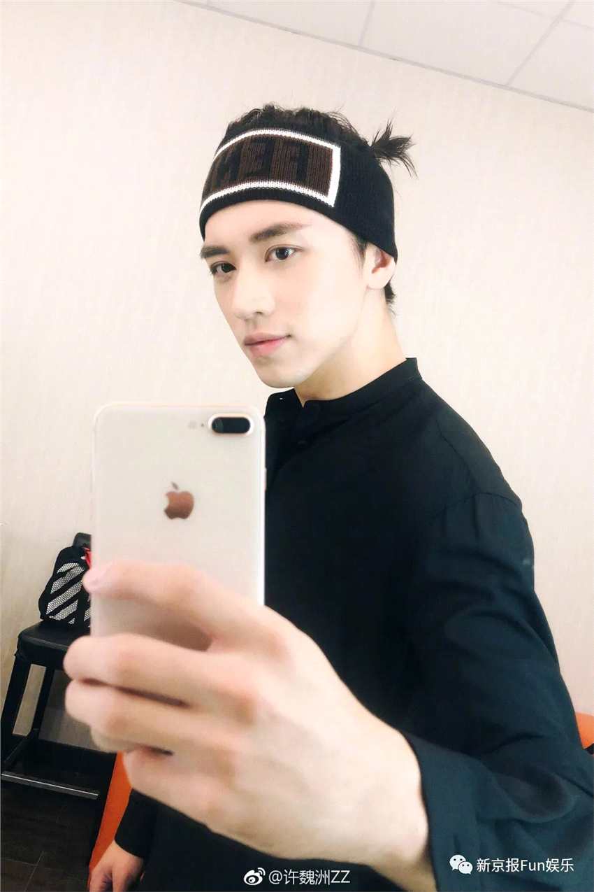 毫无社会责任感的男偶像，才娘