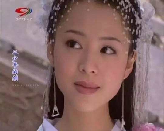 学术--为什么张静初没能成为章子怡？