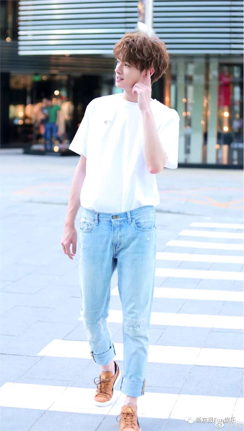毫无社会责任感的男偶像，才娘