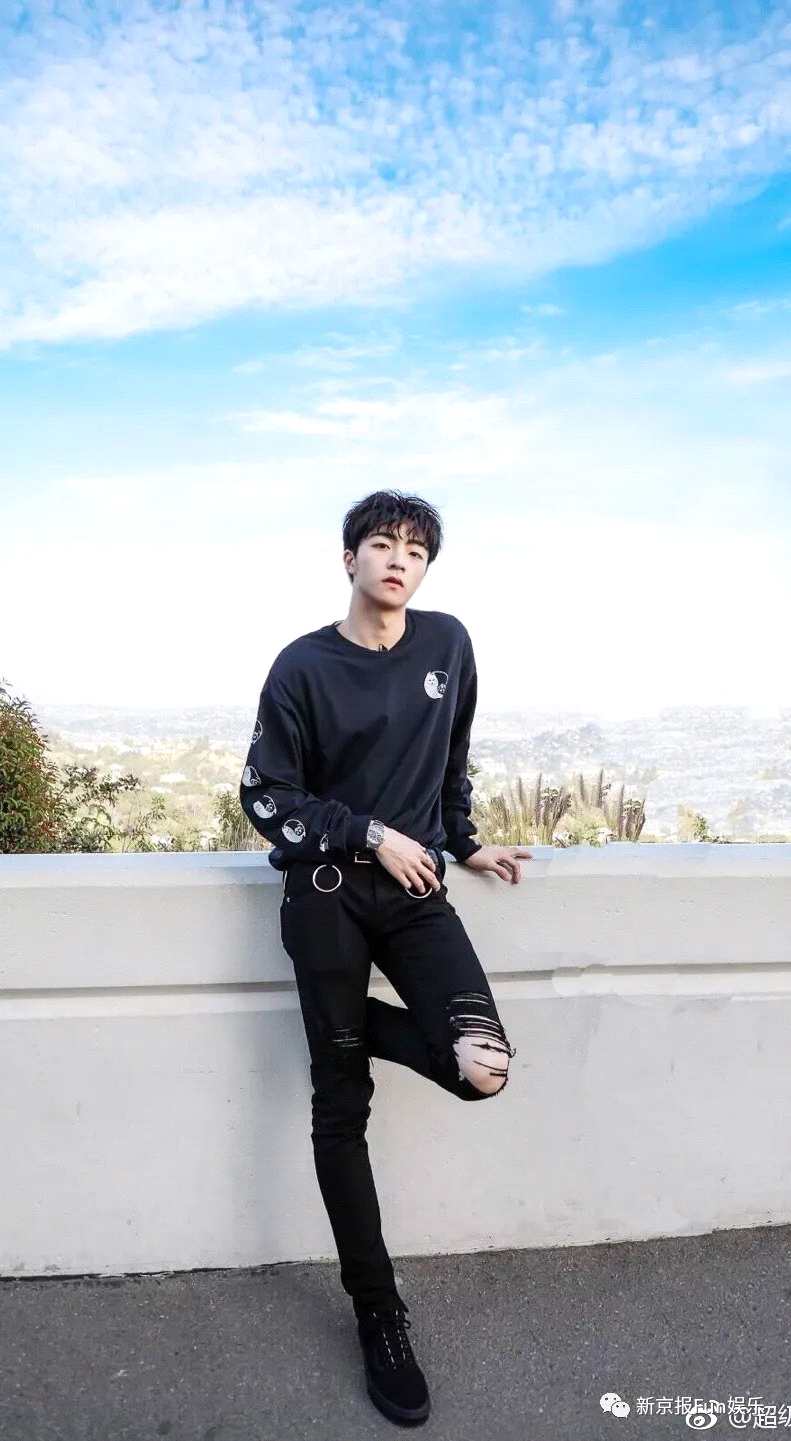 毫无社会责任感的男偶像，才娘