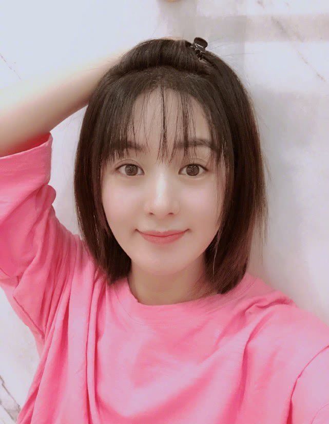 赵丽颖产子后首晒美食母爱尽显，高喊瘦身口号正式进入产后恢复期