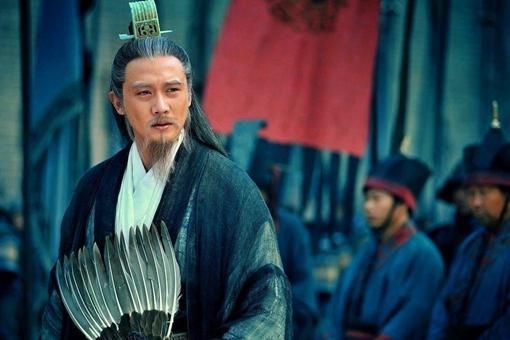 刘备为什么要把兵权借给李严而不是诸葛亮-