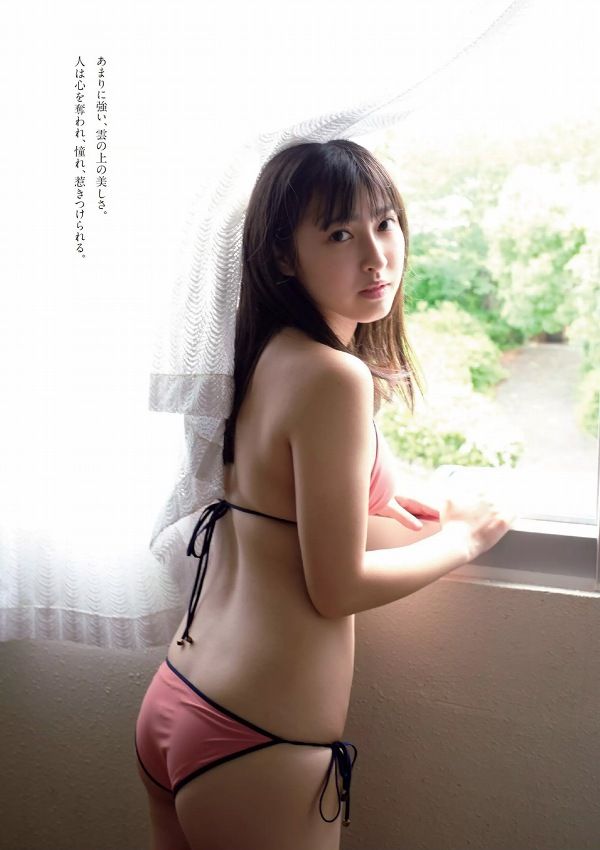 透明感偶像《竹内月音》，白皙肌肤、展现青春芬芳！