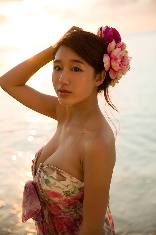 先是美竹铃再是宇佐木爱华 中文平台攻陷日本女优