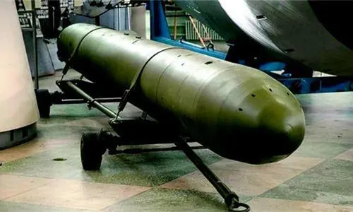 自废武功——乌克兰无核始末