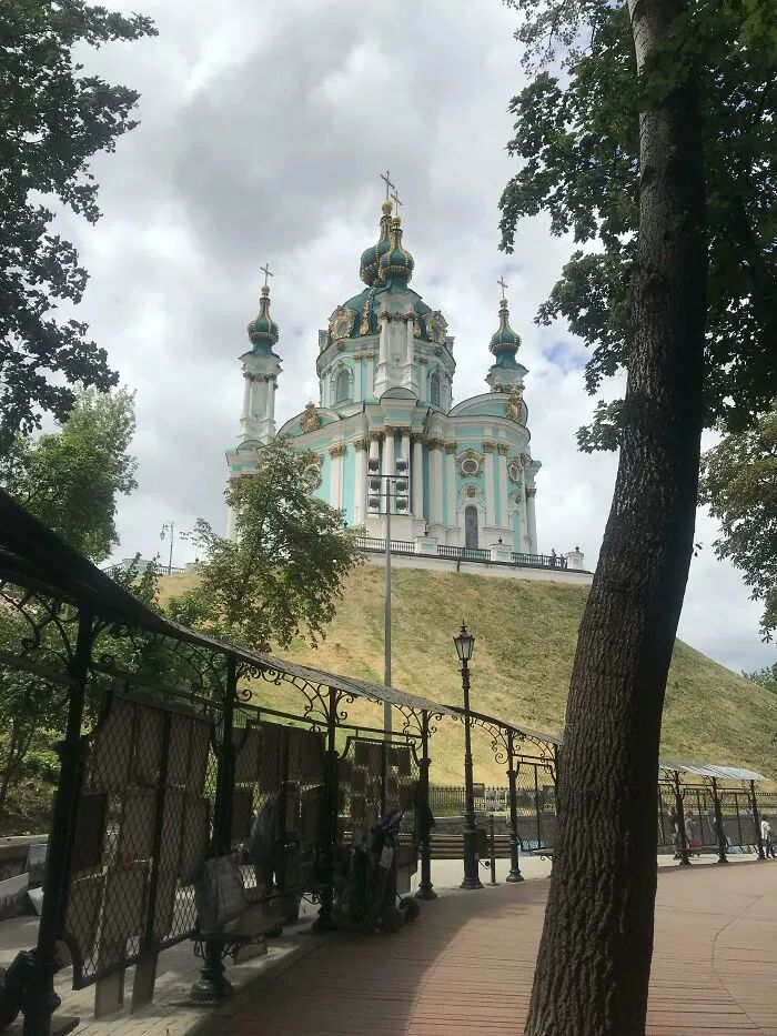 战争前的乌克兰，除了爱情隧道，还有太多美丽的建筑