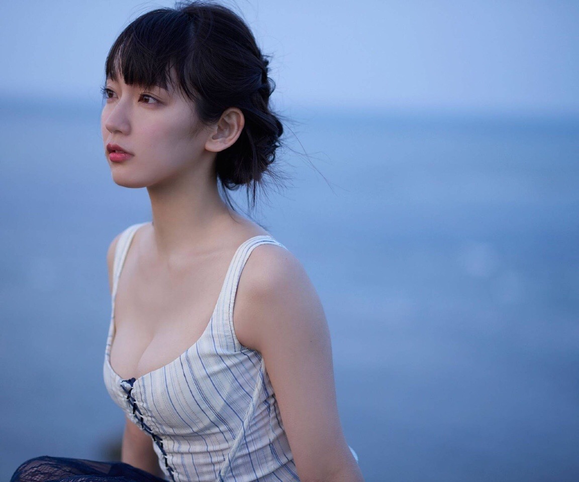 日网公布最想交往女星榜首——吉冈里帆