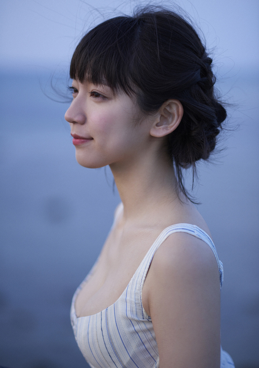 日网公布最想交往女星榜首——吉冈里帆