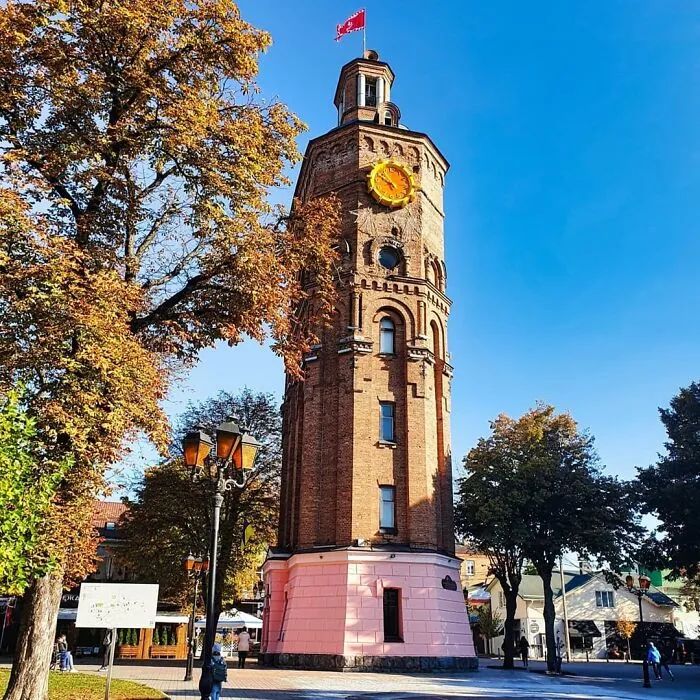 战争前的乌克兰，除了爱情隧道，还有太多美丽的建筑