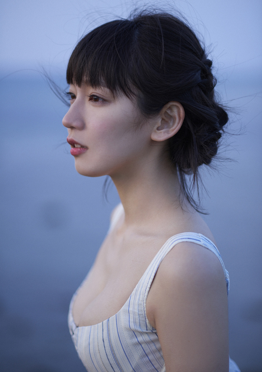 日网公布最想交往女星榜首——吉冈里帆
