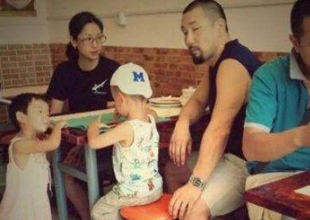 吴倩莲前男友再婚，白马王子是怎样变成失控中男的……