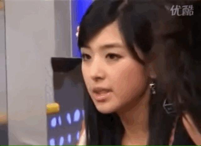 不必可怜张含韵