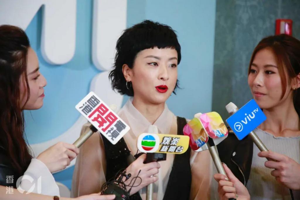 徐濠萦花百万日本豪买，陈奕迅日日焦虑卡里只有三千万