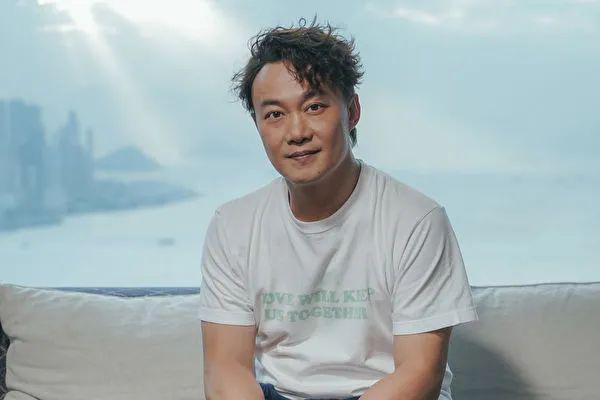 徐濠萦花百万日本豪买，陈奕迅日日焦虑卡里只有三千万