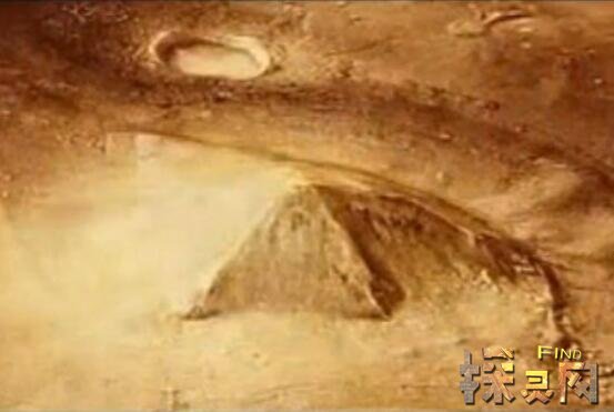 火星上的金字塔之谜，可能是外星人建造/照片清晰可见