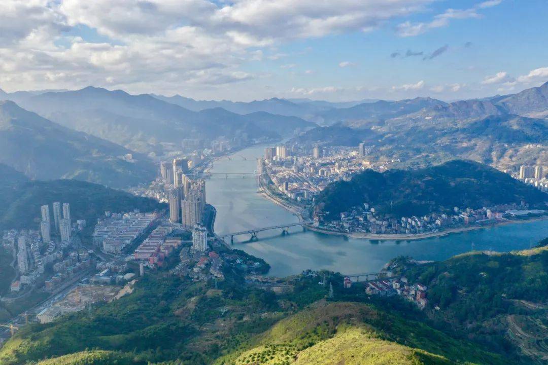 我国唯一能用欧元结算的小城-“小欧洲”，遍地华侨、全员富豪！