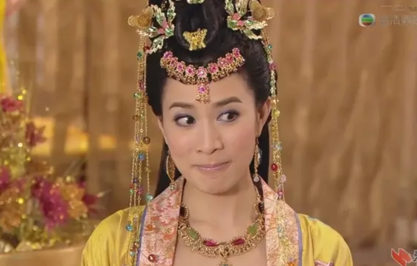 曾被质疑虚伪是“姣精”，TVB最后一位花旦如何实现口碑逆袭？