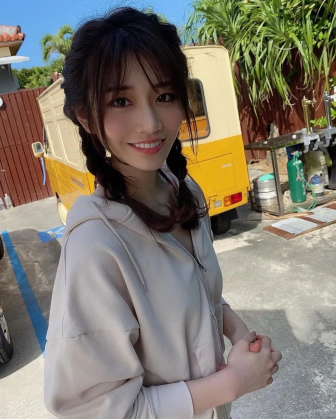 出道既封神，近年来AV界最具统治力的女人——河北彩花