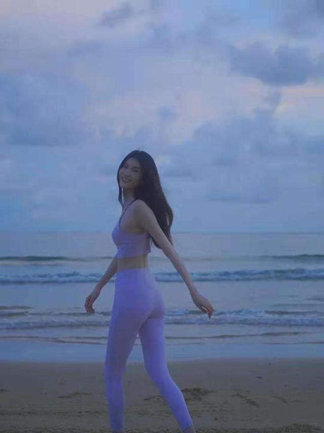 何穗，脚踝意外骨折