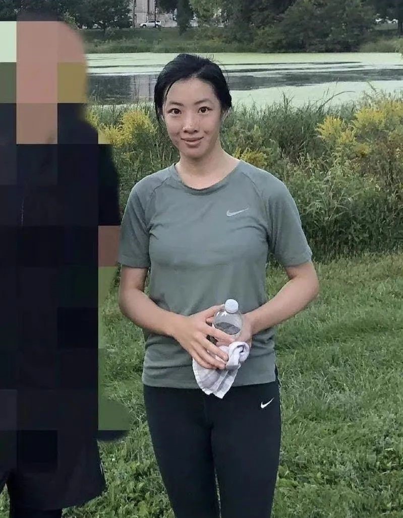 刘强东强奸事件女主角刘婧尧照片曝光，没奶茶妹妹漂亮啊，东哥真的脸盲？