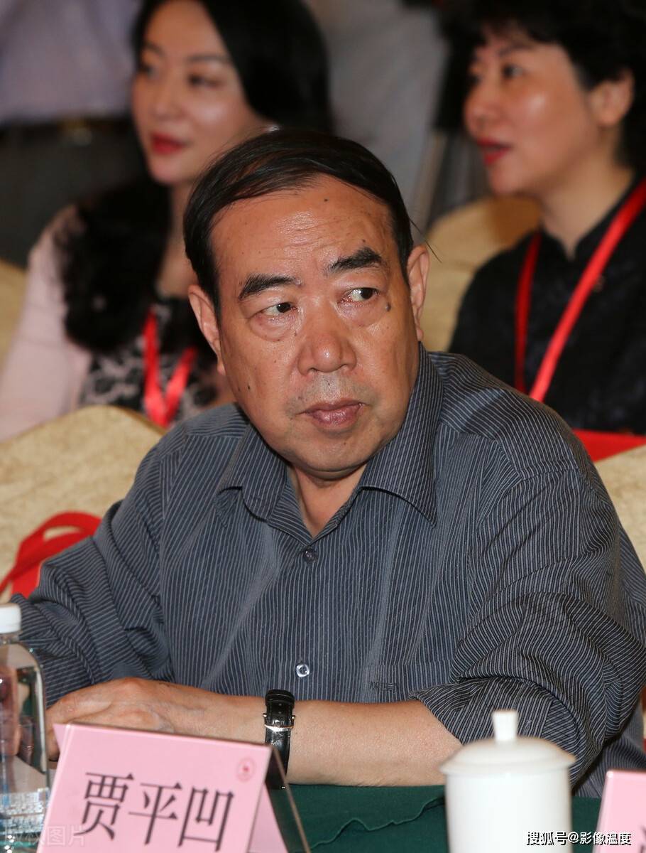 作家贾平凹：女儿贾浅浅，是我最有压力、最牵挂的作品！
