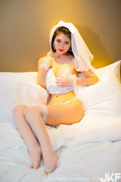 【经典】柔肤上留下绳痕