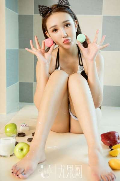 【经典】偷看老婆3P