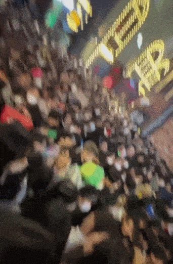 今天，韩国梨泰院现场阳光明媚，但这几十张图片，无法掩盖昨晚的悲惨一幕！