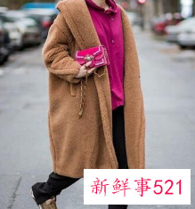 圆领卫衣该怎么搭配