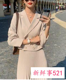 裙子配什么外套