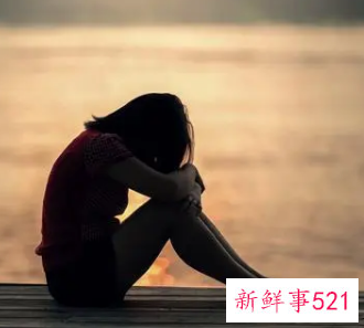 女人老发脾气控制不住