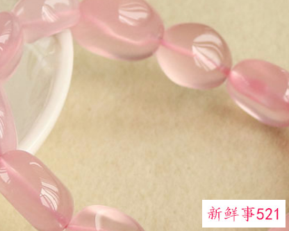水瓶座佩戴什么最好图片