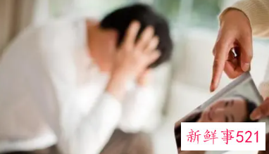 老公护着小三说明什么