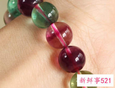 水瓶座佩戴什么最好图片