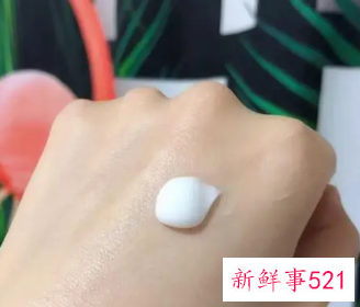 润肤霜用完后要洗吗