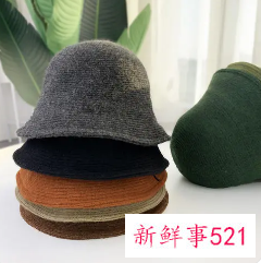 羽绒服搭配什么样的帽子好看