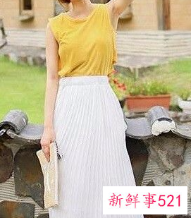 白色长裙配什么好