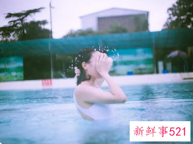 怎么和刚加的女孩聊天