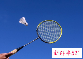 羽毛球拍握拍姿势图解
